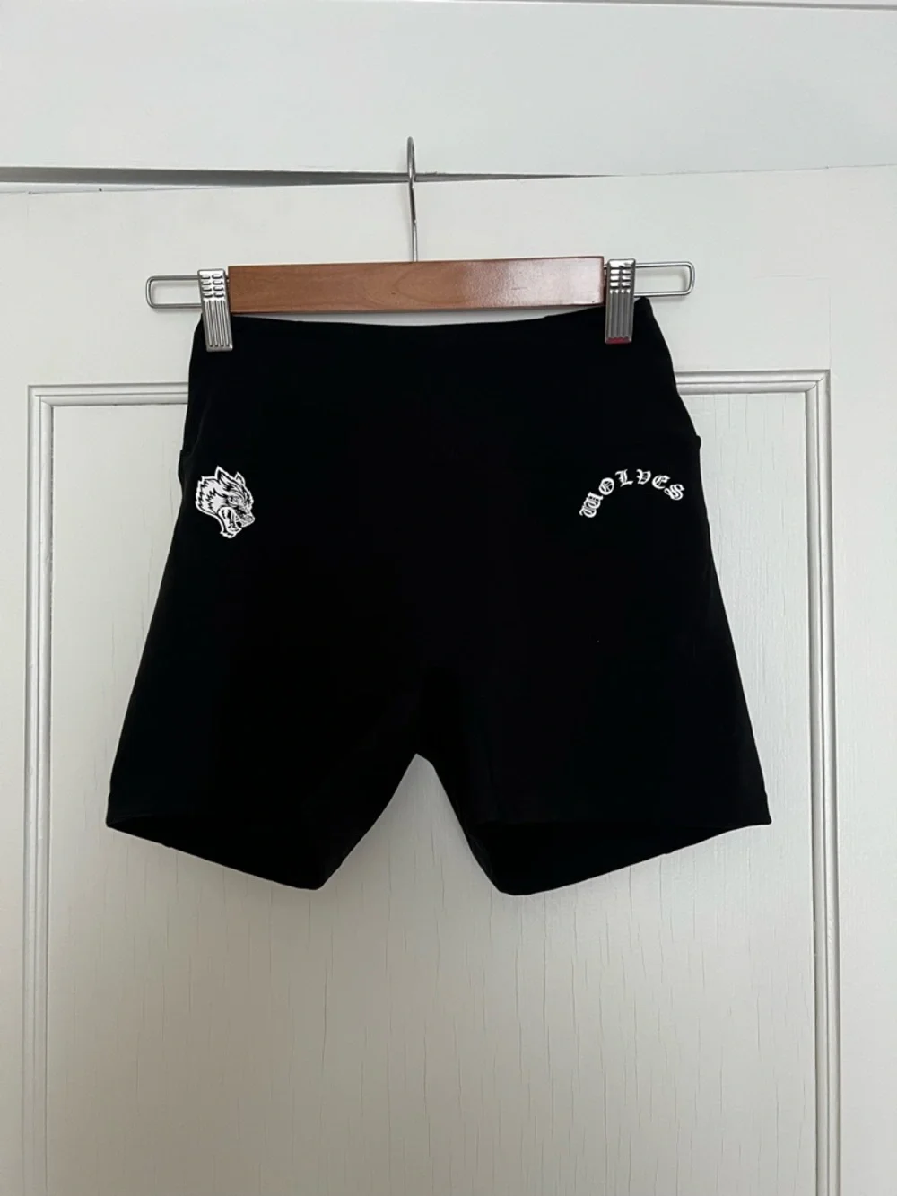 Darc Sport Wolves Bike Shorts and bra - Picture 8 of 11